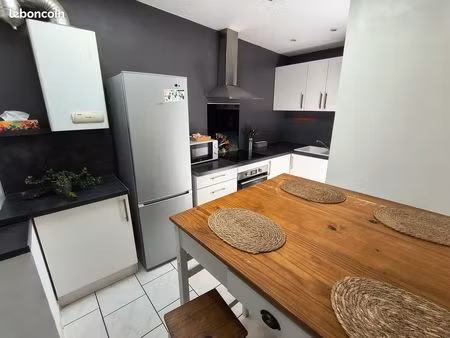appartement t2 avec terrasse et jardin. proche centre aquatique