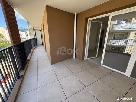 appartement 3 pièces 61 m²
