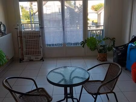 appartement 3 pièces 80m2 680