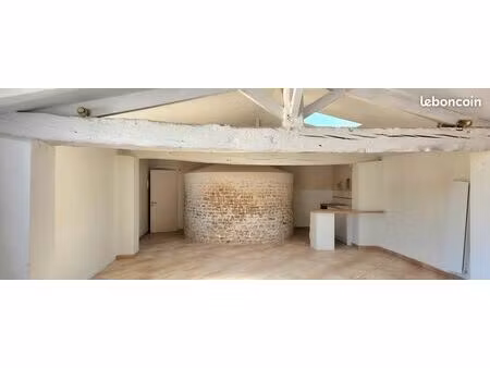 a louer grand studio atypique