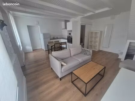 maison avec 1 chambre 50m² a louer