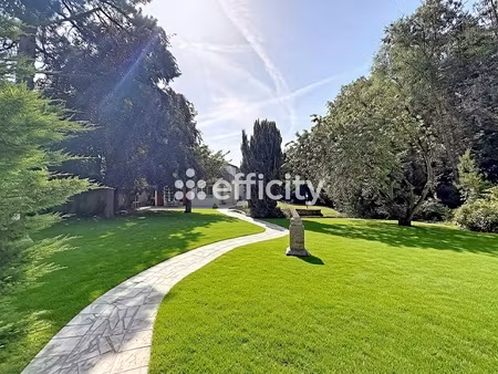 maison 8 pièces - 275 m²