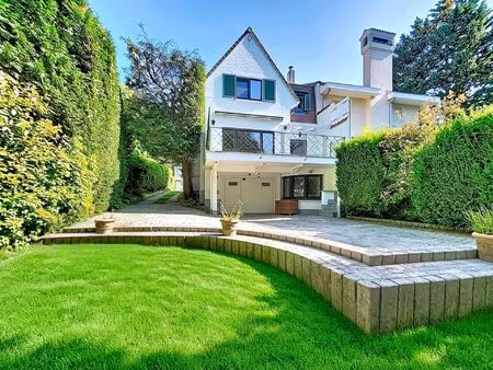 maison à louer avec garage et terrasse   uccle (vbe38687)