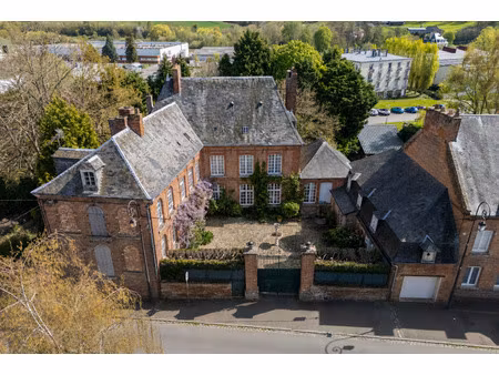 propriété 11 pièces 500m2 avec dépendances