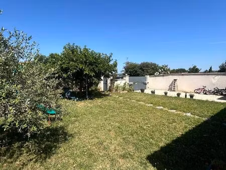 maison individuelle 5 pièces 100 m² piscine et garage.