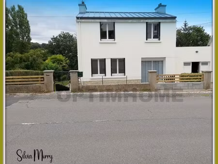 maison rénovée 3 chambres  terrasse et garage landivisiau (29)