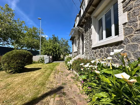 jolie maison avec double garage et jardin arbore - saint-brieuc