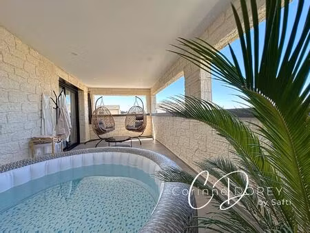 villa contemporaine 4 chambres  espace détente  garage et piscine