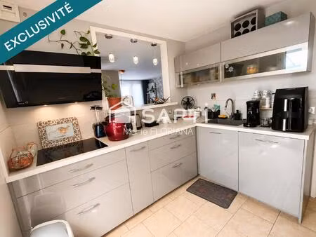 appartement type t4 avec loggia   jardin caves et places de parking