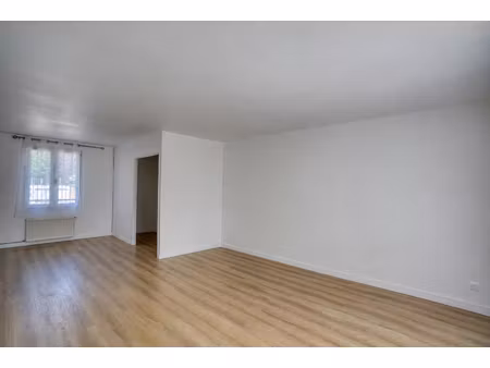 maison elancourt 4 pièce(s) 93.21 m2