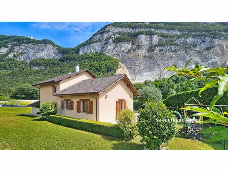 maison etrembières 5 pièce(s)+t1bis 173m2