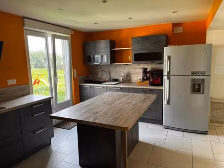 un intérieur fonctionnel et bien agencé
