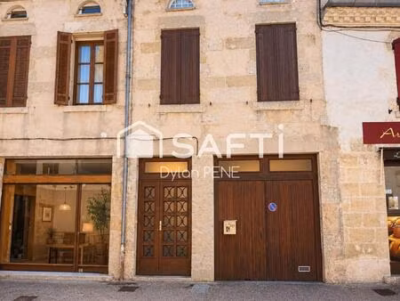 maison de coeur de ville - a deux pas du château