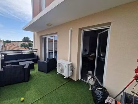 bel appartement de t3 de 64m2  avec garage sur les pennes mirabeau
