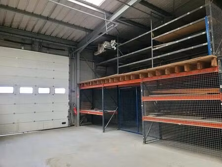 vente local d'activités 866 m²