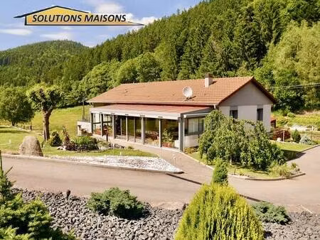 vaste maison individuelle sur 51 45 ares de terrain
