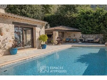maison de charme avec piscine et vue mer