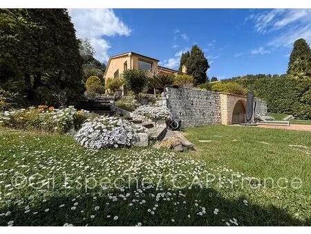 villa 3 chambres vue sur saint-paul la colle sur loup (06)