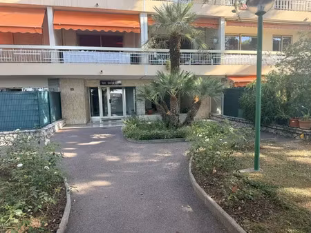 vente appartement 1 pièce 26 m² cagnes-sur-mer (06800)