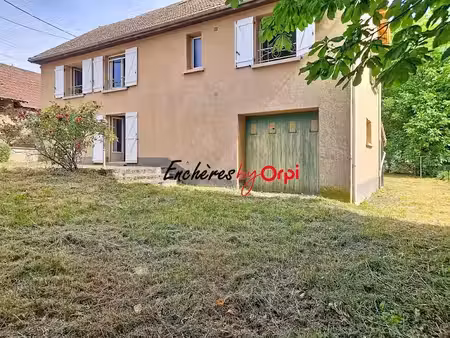 vente maison 5 pièces 113.2 m² à condat-en-combraille (63380)  65 000 €