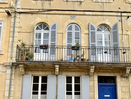 charmante maison de ville avec terrasse et garage