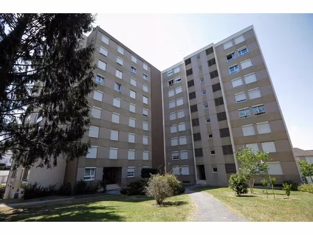 appartement t5 spacieux et lumineux de 98 m2