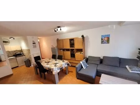 sainte-maxime - appartement t2 meublé  centre-ville  100 m de la plage