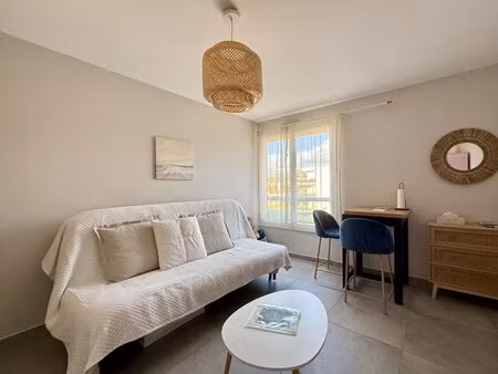 studio rénové au coeur de la favière - bormes-les-mimosas