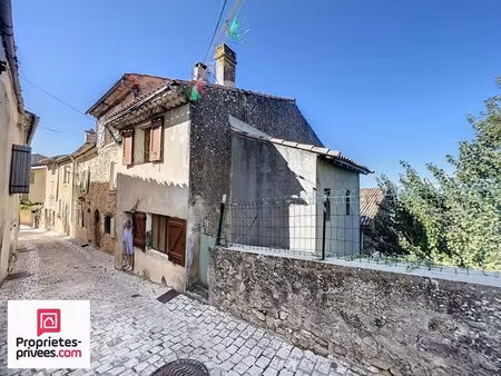 maison de village traversante avec terrasse caves