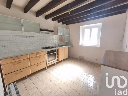 maison à laval (53000)