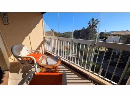 appartement st aygulf 4 pièce(s) 83 m2