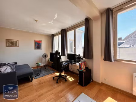 appartement à louer 2 pièces 39.45 m² - laval (53) - 435€
