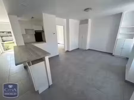 maison à louer 2 pièces 42.75 m² - mehun-sur-yèvre (18) - 645€