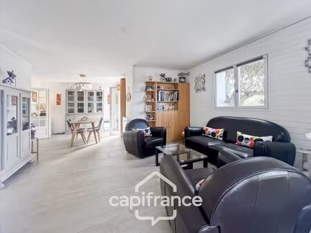 maison à vendre 6 pièces le lavandou (83)  4 chambres  vue dégagée et de nombreuses...