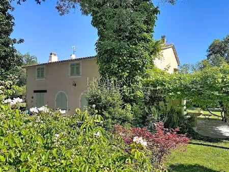 propriété d'exception avec moulin du xixᵉ siècle  villa indépendante  2 piscines sur 1 6..