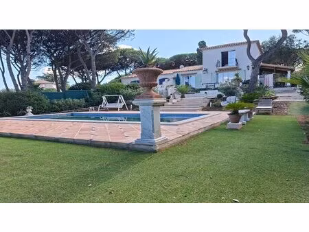 sainte-maxime - villa rénovée t4  piscine  terrasse 200 m²  jardin 677 m²  300 m de la...