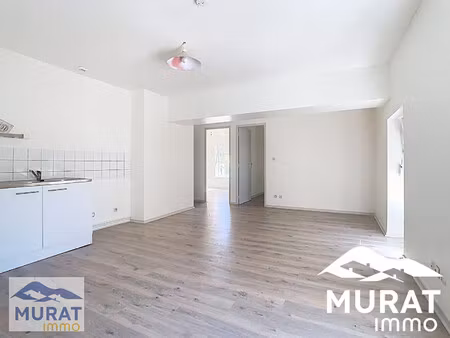 location appartement 3 pièces 50m² les martres de veyre 63730