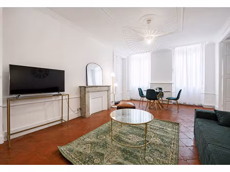 appartement de caractère de 120 m2 en hypercentre de carcass