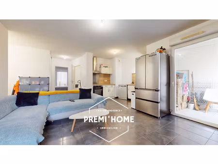 a vendre t2 avec terrasse 13003 marseille