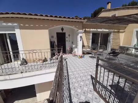 propriété d'exception de plein-pied t5 et t2 possible de 140m2