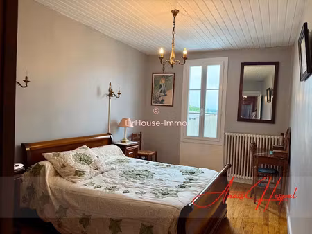 vente maison 4 pièces 128 m² à sauveterre-de-guyenne (33540)  162 000 €
