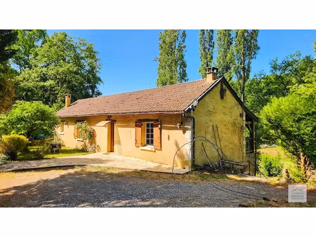vente maison 4 pièces 88 m² à château-l'evêque (24460)  190 000 €
