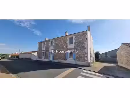 vente maison 5 pièces 150 m² à saint-denis-du-payré (85580)  200 000 €