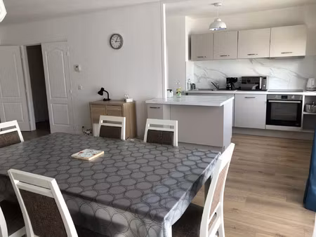 location appartement 3 pièces 82 m² à bordeaux (33300)