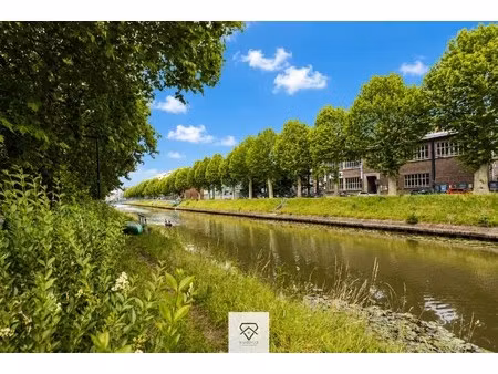 unieke penthouse met dakterras aan de coupure te koop
