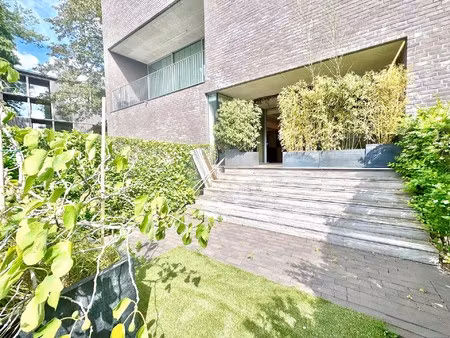 ruim appartement | overdekte autostaanplaats |tuin | terras | 130 m²