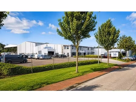 logistiek bedrijfscomplex