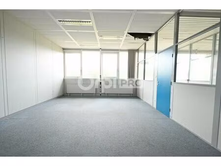 vente local d'activités 3 571 m²