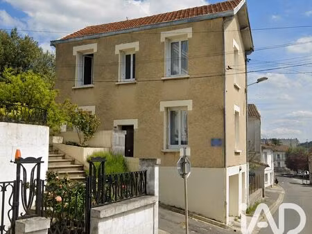 maison à angoulême (16000)