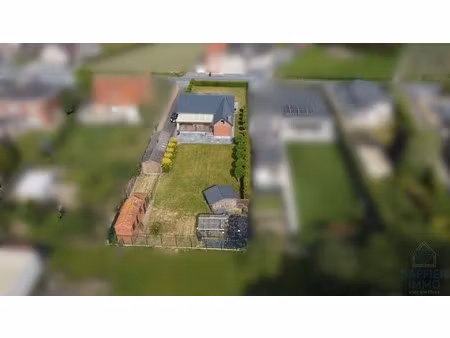 landelijk gelegen woning met 3 slaapkamers  veranda en prachtige tuin in hulste